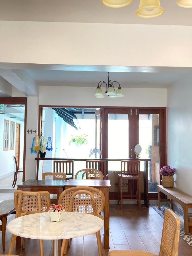 Valentier Cafe And Hotel チエンマイ エクステリア 写真